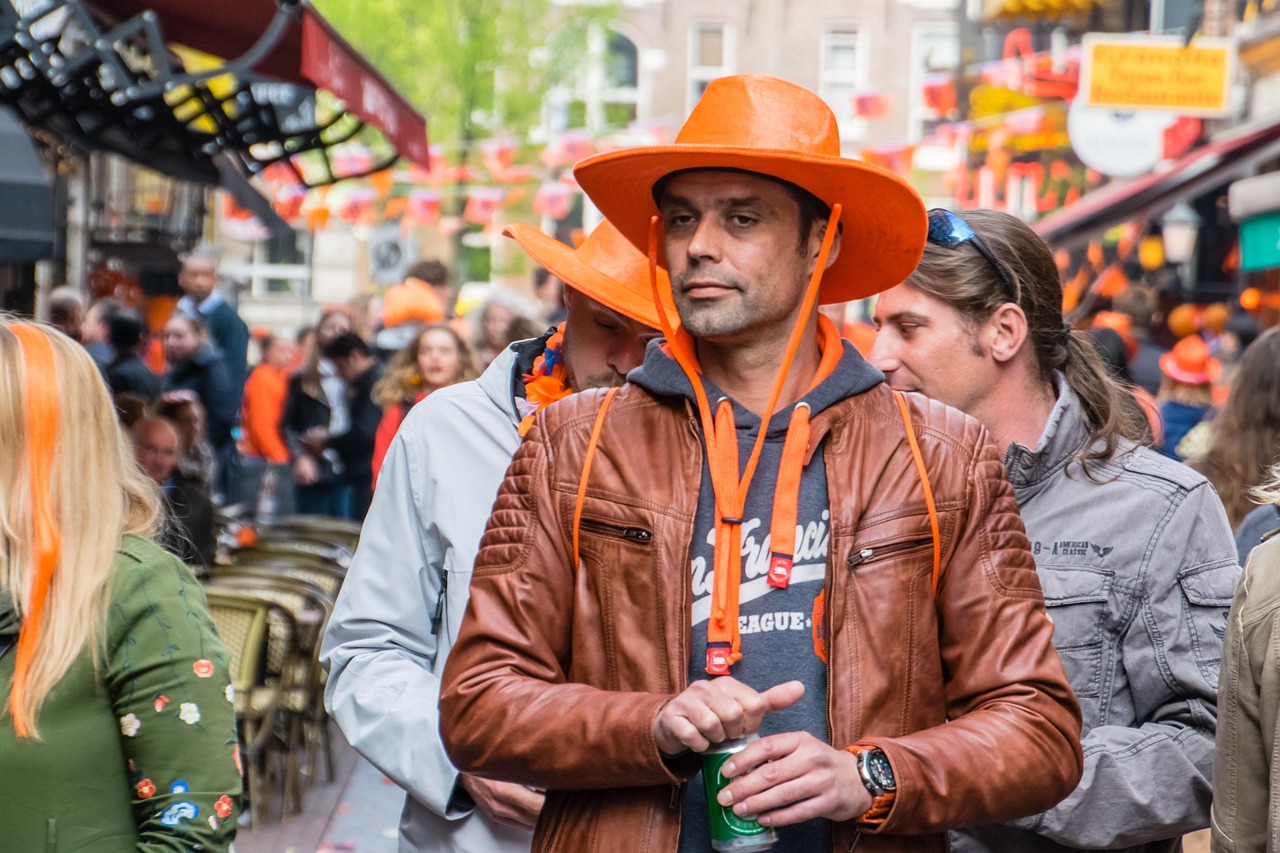 King's Day 2026: Netherlands Turns Orange for Massive Street Celebration 본문 이미지