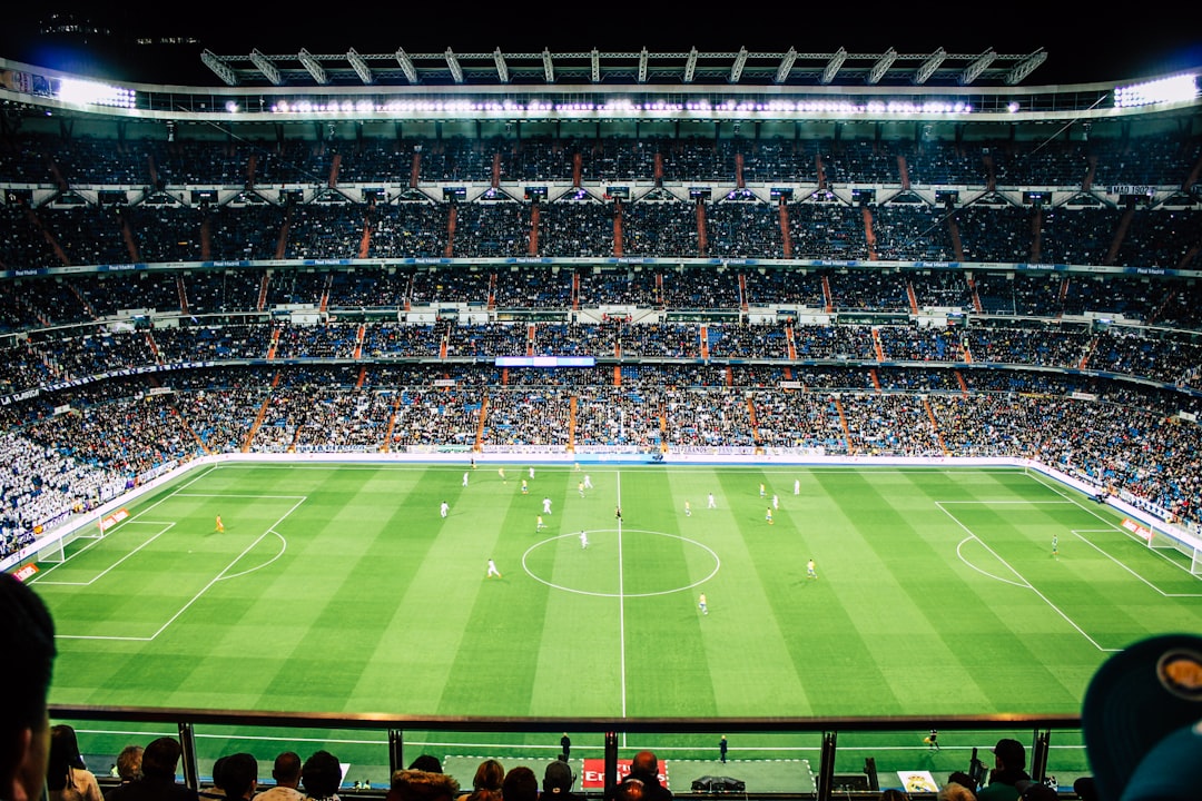 Transfer Window Drama: Chelsea's Strategy Shift and Vinicius Jr's Future 본문 이미지