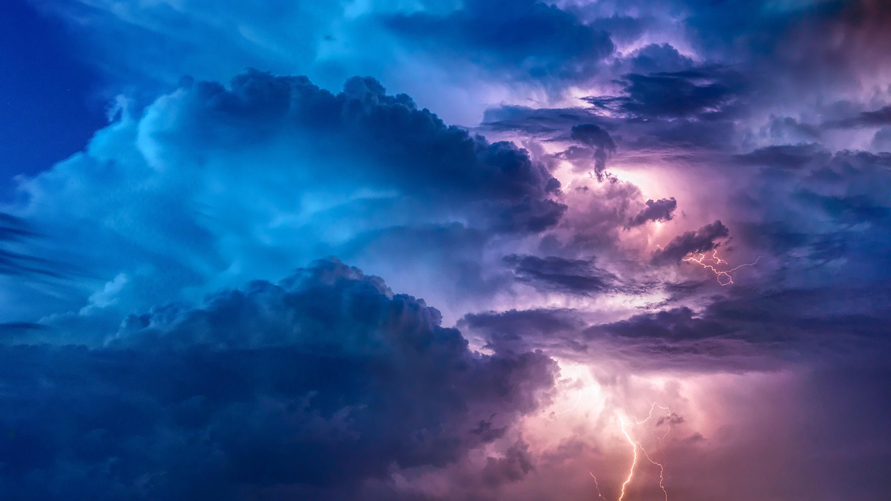 Heavy Rain Warning in Korea: Warm Yellow Sea Fuels Intense Storms 본문 이미지